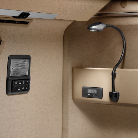 Цифровые часы с будильником Mercedes-Benz Actros 4/5 — фото 3