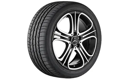 Колесный диск 7,5J×18 ET52 для Mercedes-Benz W176/W246/C117, передняя и задняя оси, чёрный, 5 тройных спиц — фото 1