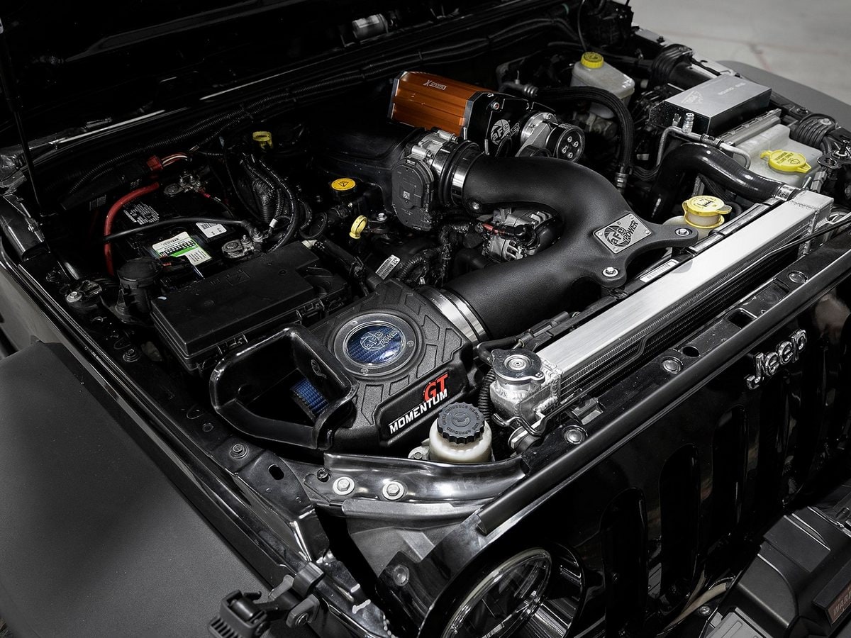 Система холодного впуска Momentum GT, с фильтром Pro 5R для Jeep Wrangler (JK) 2012–2018 V6-3.6L w/ Gen 1 Sprintex Supercharger, AFE Power — фото 3