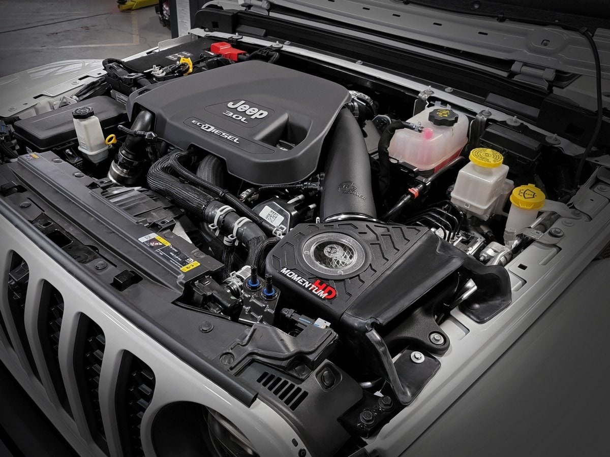 Система холодного впуска Momentum HD, с фильтром Pro DRY S для Jeep Wrangler (JL)/Gladiator (JT) 2020–2023 V6-3.0L (td) EcoDiesel, AFE Power — фото 3