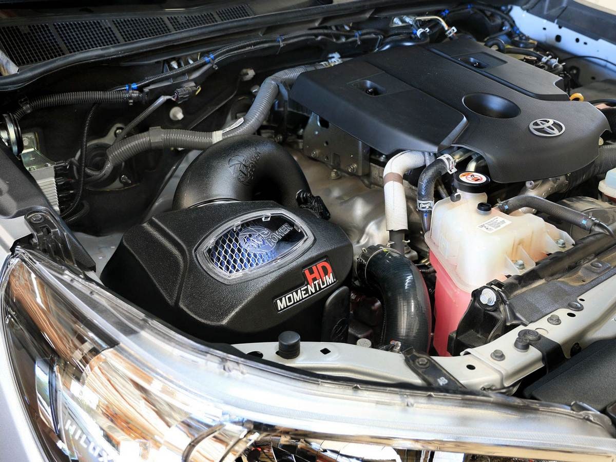 Система холодного впуска Momentum HD, с фильтром Pro 10R для Toyota Hilux 2015–2026 L4-2.4/2.8L (td), AFE Power — фото 3