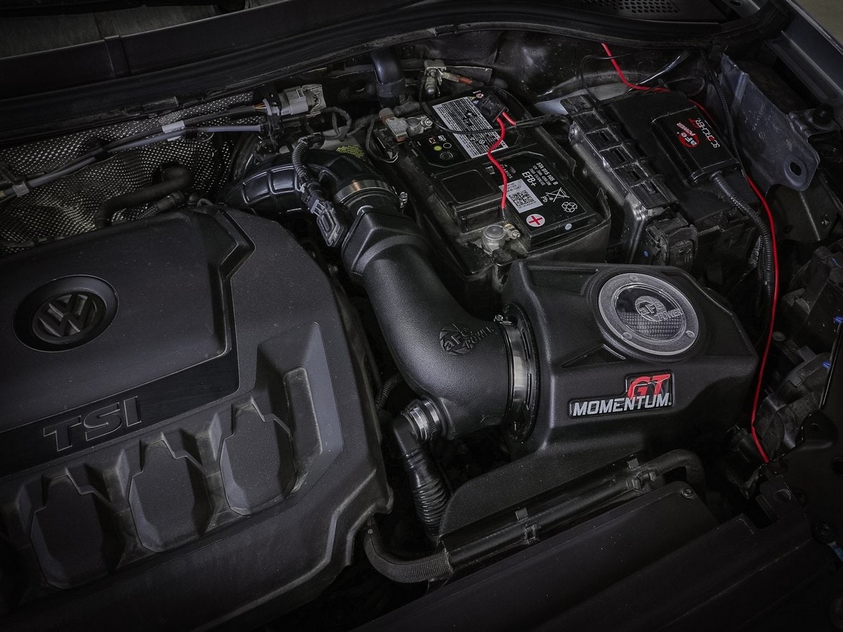 Система холодного впуска Momentum GT, с фильтром Pro DRY S для Volkswagen Tiguan 2018–2024 L4-2.0L (t), AFE Power — фото 3