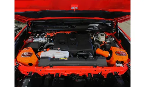 Система холодного впуска Momentum GT Orange Edition, с фильтрами Black Pro 5R для Toyota Tundra 2022–2026 V6-3.4L (tt), AFE Power — фото 3
