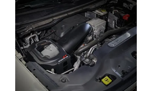 Система холодного впуска Momentum GT, с фильтром Pro DRY S для Jeep Wagoneer (WS) 2022–2023 V8-5.7L, AFE Power — фото 3