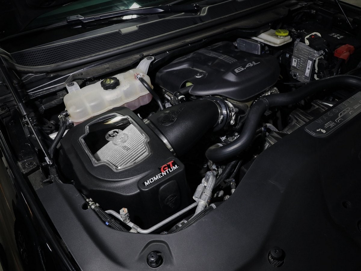Система холодного впуска Momentum GT, с фильтром Pro DRY S для Jeep Grand Wagoneer (WS) 2022–2023 V8-6.4L, AFE Power — фото 3