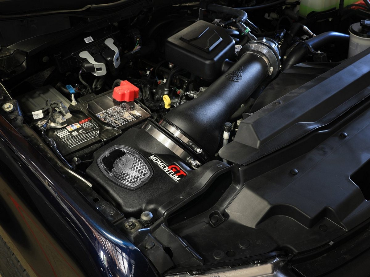 Система холодного впуска Momentum GT, с фильтром Pro DRY S для Ford F-250/F-350 2023–2026 V8-7.3L, AFE Power — фото 2