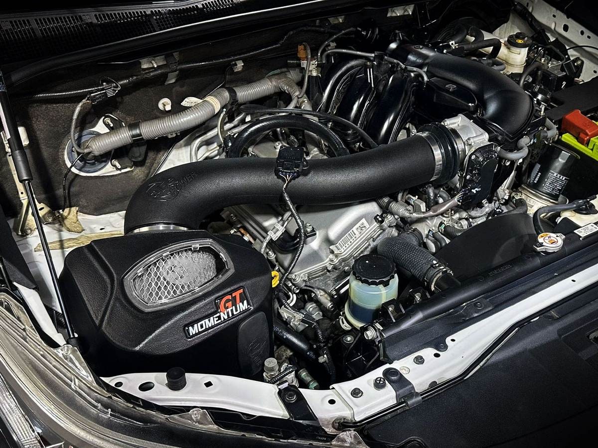 Система холодного впуска Momentum GT, с фильтром Pro DRY S для Toyota Hilux / Fortuner 2015–2026 V6-4.0L, AFE Power — фото 3
