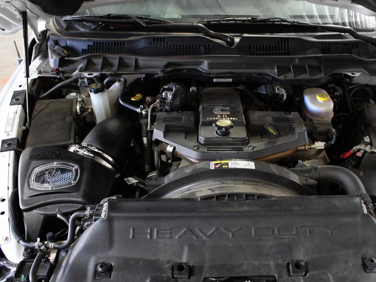 Система холодного впуска Momentum HD, с фильтром Pro 10R для RAM Diesel Trucks 2013–2018 L6-6.7L (td), AFE Power — фото 3