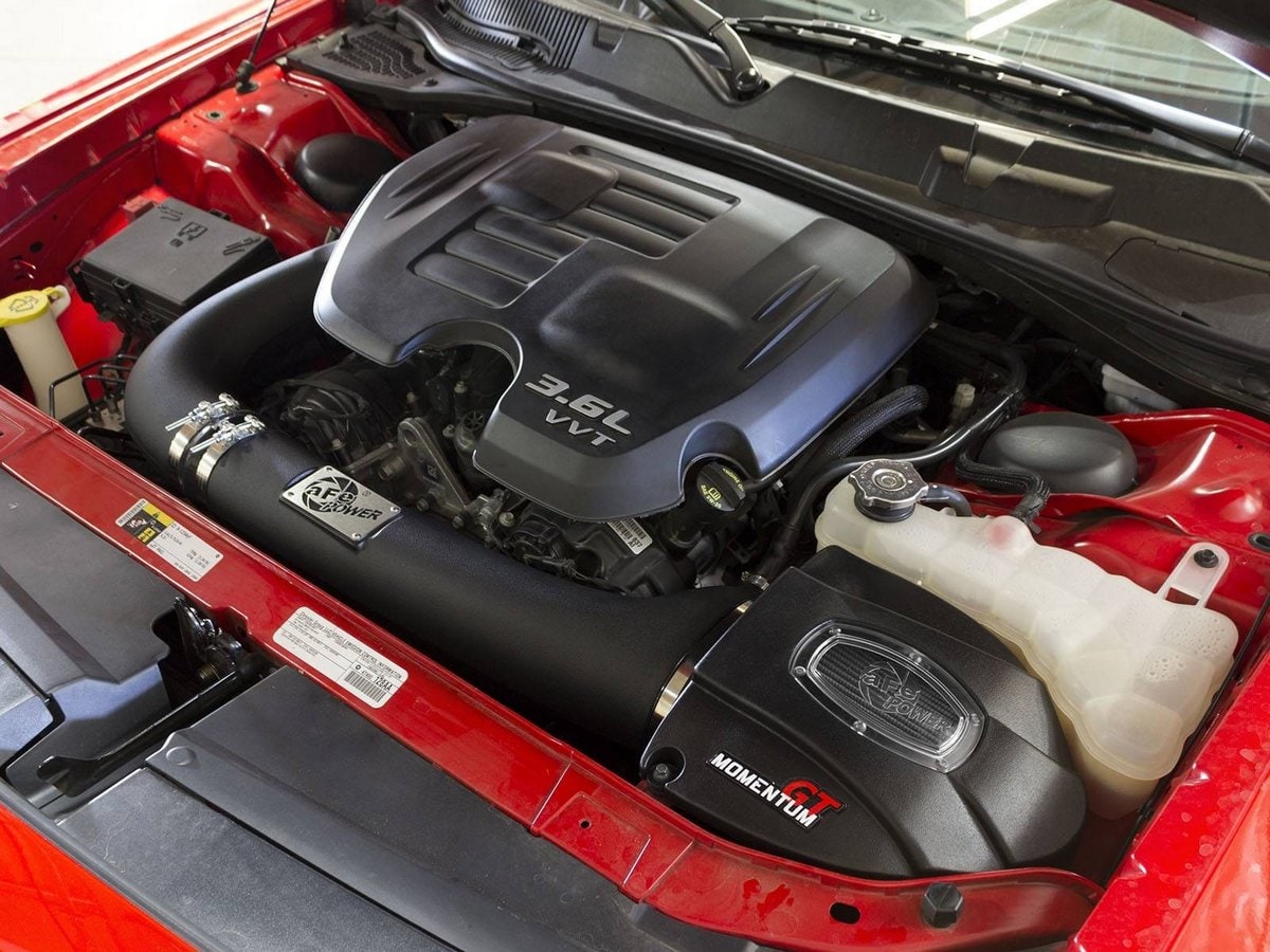 Система холодного впуска Momentum GT, с фильтром Pro DRY S для Dodge Challenger/Charger/Chrysler 300 2011–2023 V6-3.6L, AFE Power — фото 3