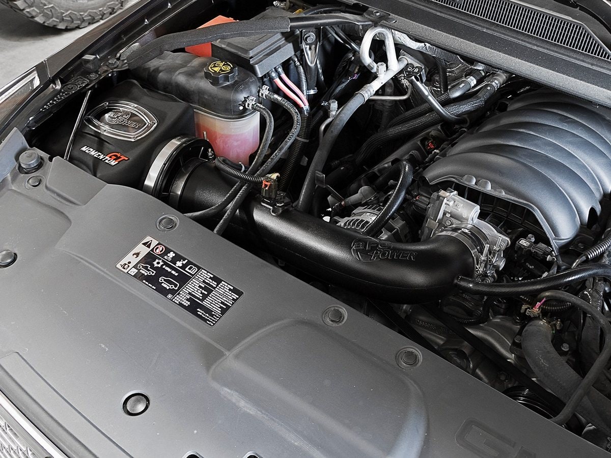 Система холодного впуска Momentum GT, с фильтром Pro DRY S для Chevrolet/GMC Silverado/Sierra 1500 2014–2019 / Tahoe/Suburban/Yukon/XL/Escalade 2015–2020 V8-5.3L/6.2L, AFE Power — фото 2