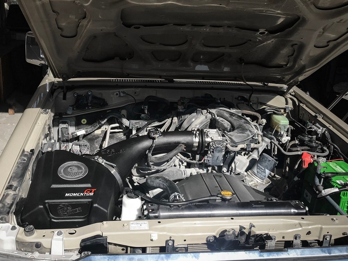Система холодного впуска Momentum GT, с фильтром Pro DRY S для Toyota Land Cruiser (J70) 2009–2023 V6-4.0L, AFE Power — фото 3