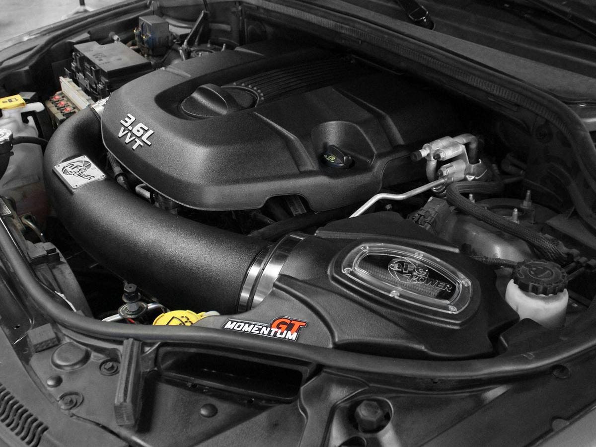 Система холодного впуска Momentum GT, с фильтром Pro DRY S для Jeep Grand Cherokee (WK2)/Dodge Durango 2011–2015 V6-3.6L, AFE Power — фото 2