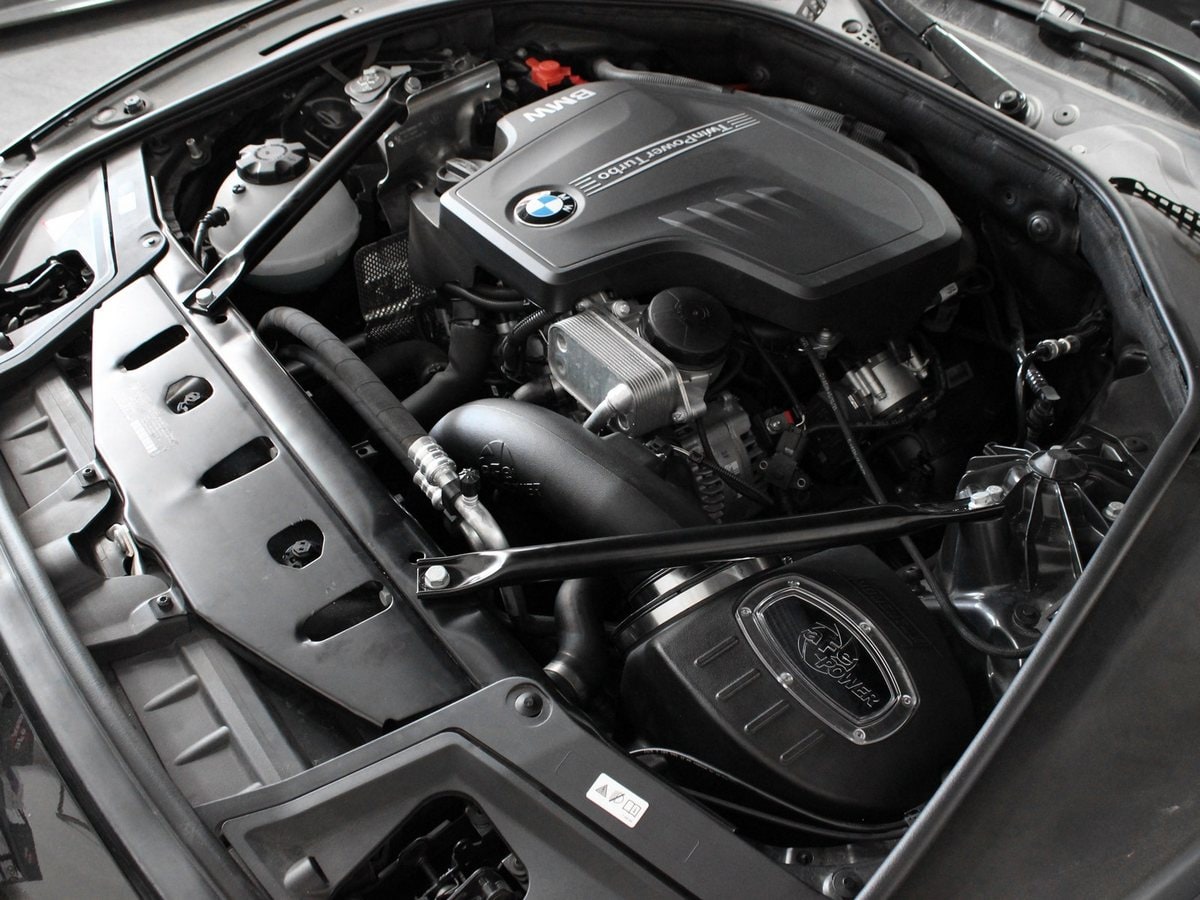 Система холодного впуска Momentum, с фильтром Pro DRY S для BMW 528i (F10) 2012–2016 L4-2.0L (t) N20, AFE Power — фото 2