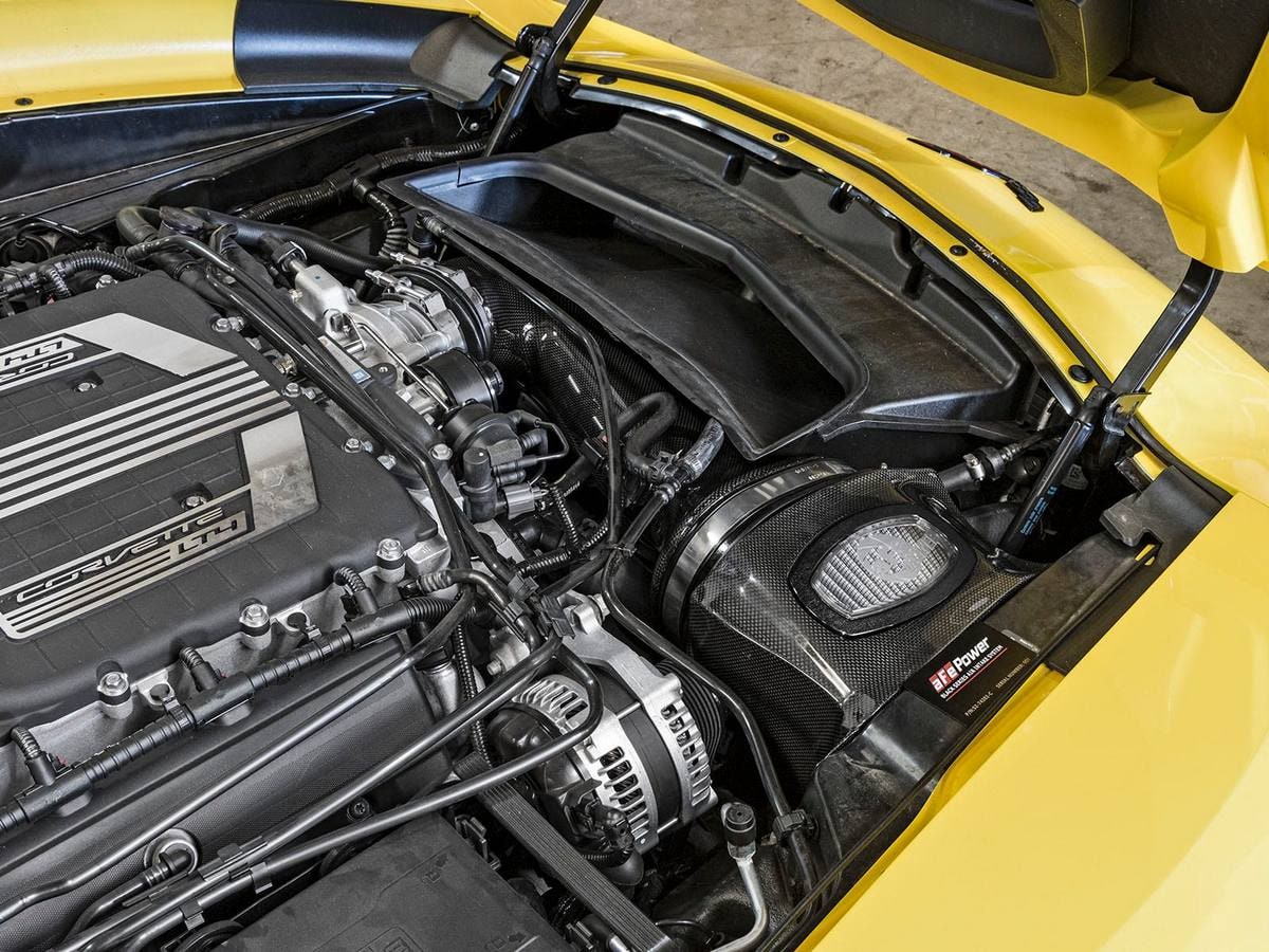 Система холодного впуска Black Series Momentum из углепластика, с двумя фильтрами для Chevrolet Corvette Z06 (C7) 2015–2019 V8-6.2L (sc), AFE Power — фото 2