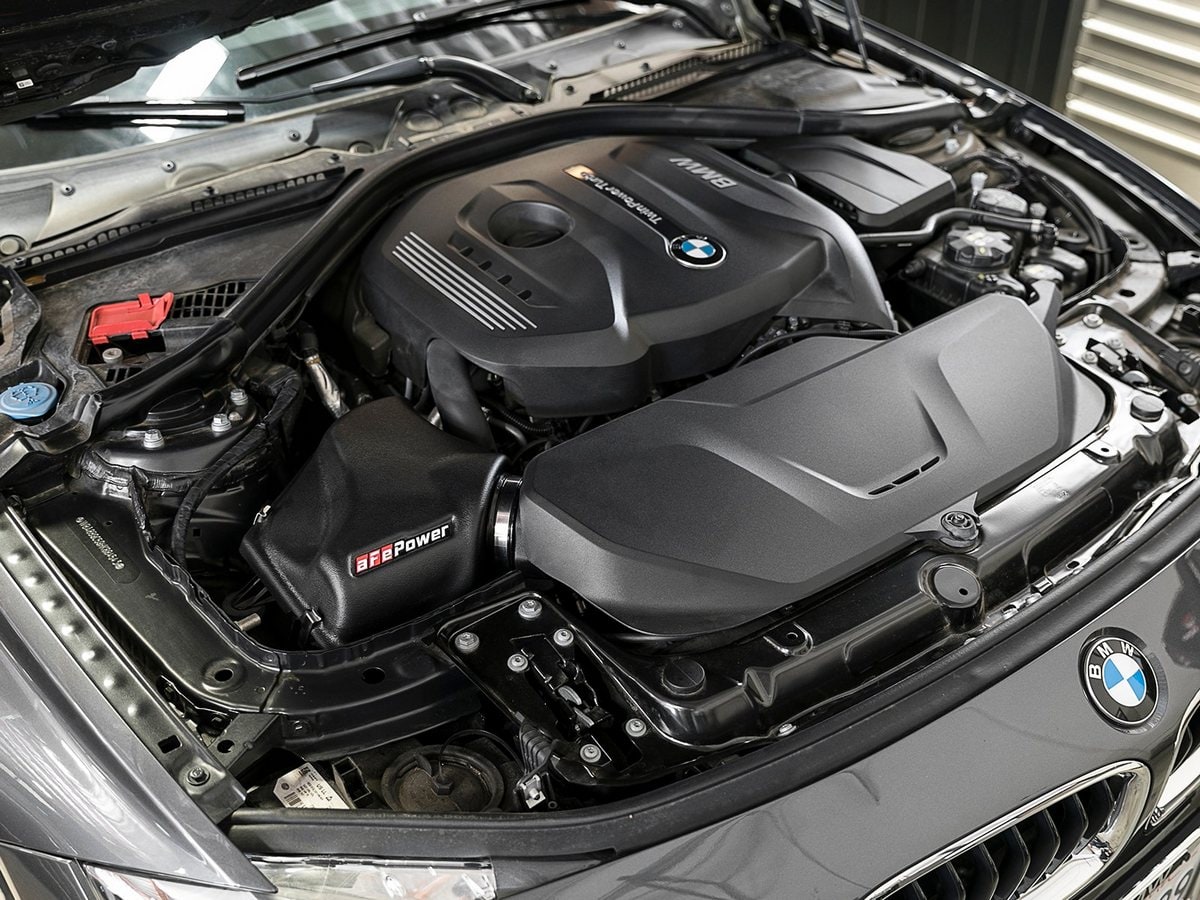 Система холодного впуска Rapid Induction, с фильтром Pro 5R, чёрное исполнение для BMW 330i/430i (F3X) 2016–2020 L4-2.0L (t) B46/B48, AFE Power — фото 7