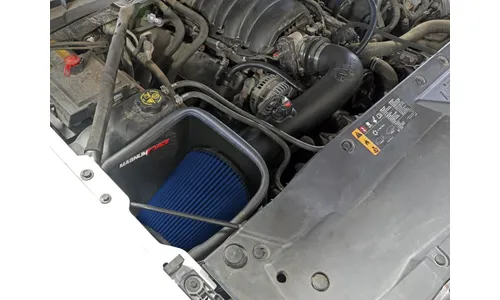 Система холодного впуска Magnum FORCE Stage-2, с фильтром Pro 5R для Chevrolet/GMC Trucks 1500 2014–2019 V8-5.3L/6.2L, AFE Power — фото 3