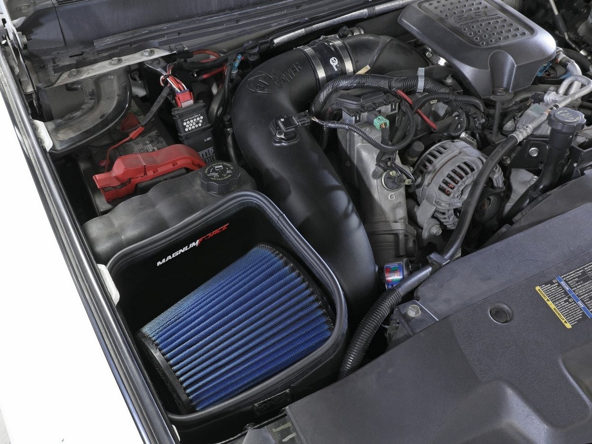 Система холодного впуска Magnum FORCE Stage-2, с фильтром Pro 5R для Chevrolet/GMC Diesel Trucks 07.5-10 V8-6.6L (td) LMM, AFE Power — фото 3