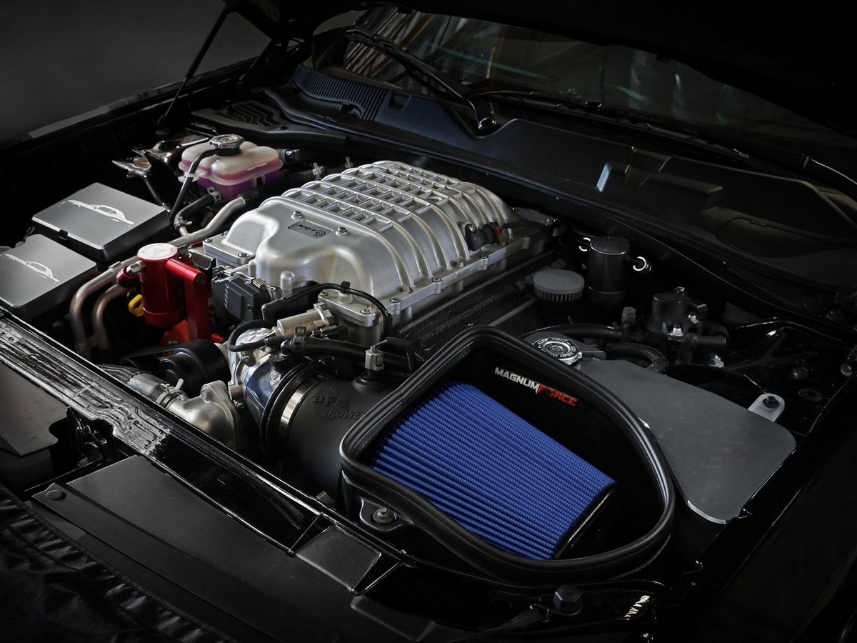 Система холодного впуска Magnum FORCE Stage-2, с фильтром Pro 5R для Dodge Challenger Hellcat 2019–2023 V8-6.2L (sc), AFE Power — фото 3