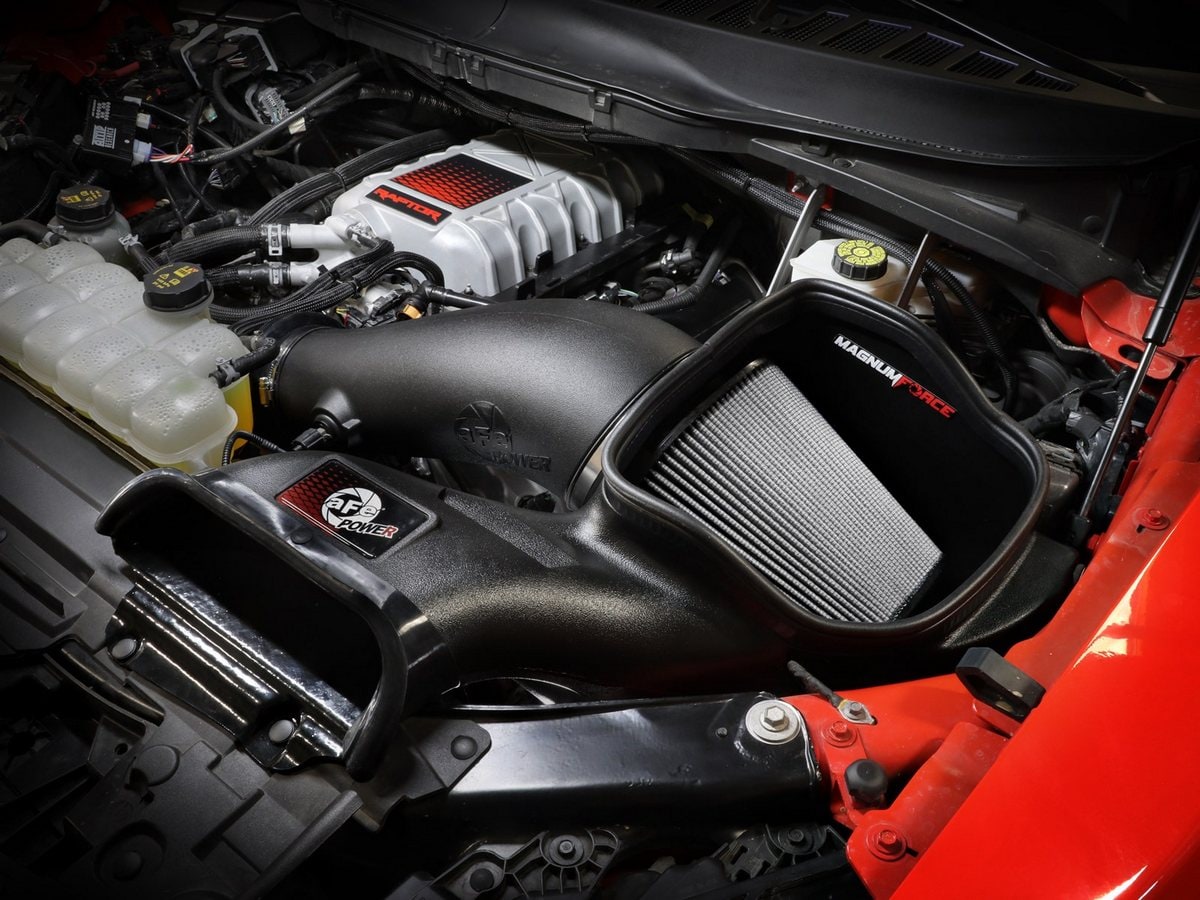 Система холодного впуска Magnum FORCE Stage-2, с фильтром Pro DRY S для Ford F-150 Raptor R 2023–2026 V8-5.2L (sc), AFE Power — фото 3