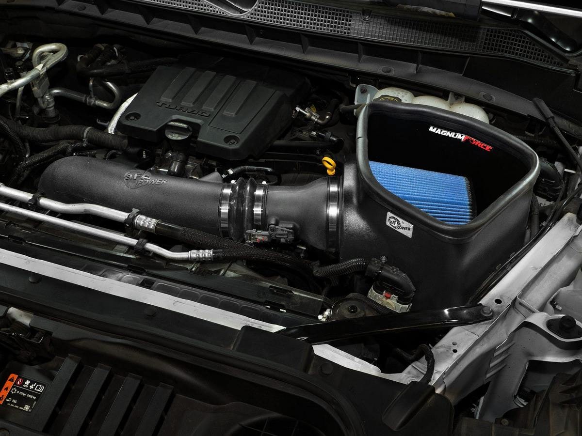 Система холодного впуска Magnum FORCE Stage-2, с фильтром Pro 5R для Chevrolet/GMC Silverado/Sierra 1500 2019–2026 L4-2.7L (t), AFE Power — фото 3