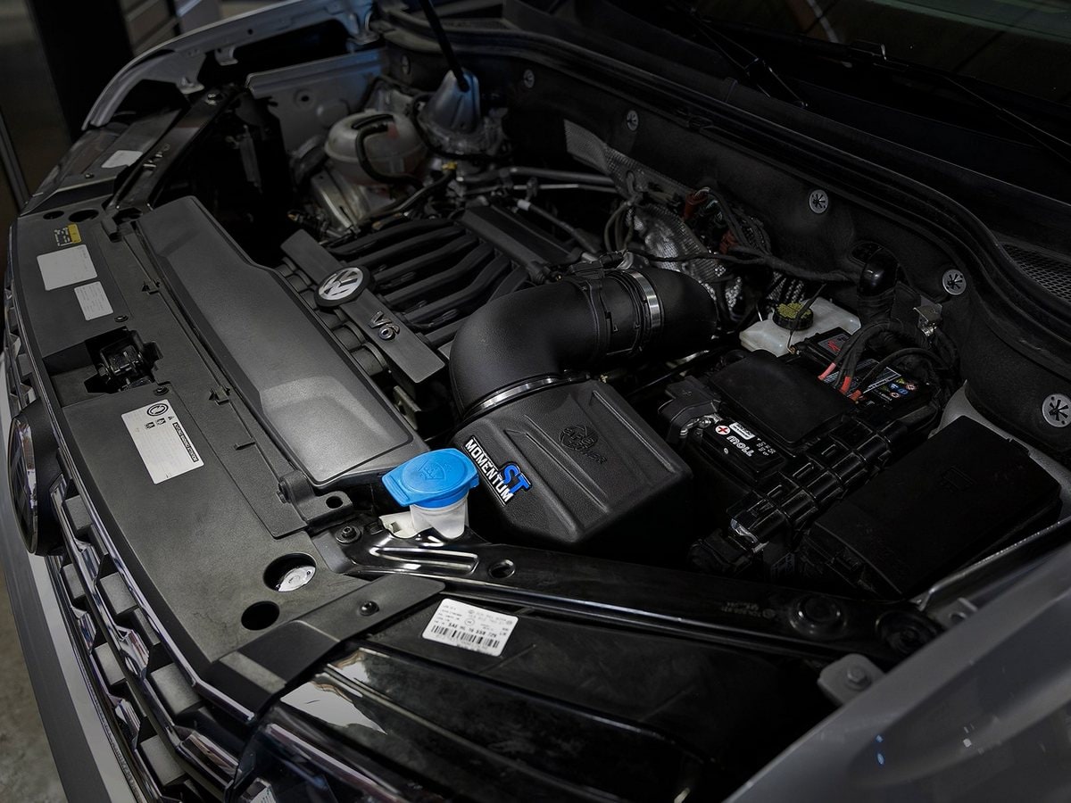 Система холодного впуска Momentum ST, с фильтром Pro 5R для Volkswagen Atlas 2018–2023 V6-3.6L, AFE Power — фото 3