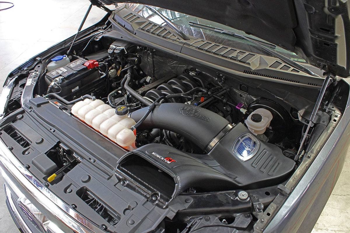 Система холодного впуска Momentum GT, с фильтром Pro 5R для Ford F-150 2015–2020 V8-5.0L, AFE Power — фото 2
