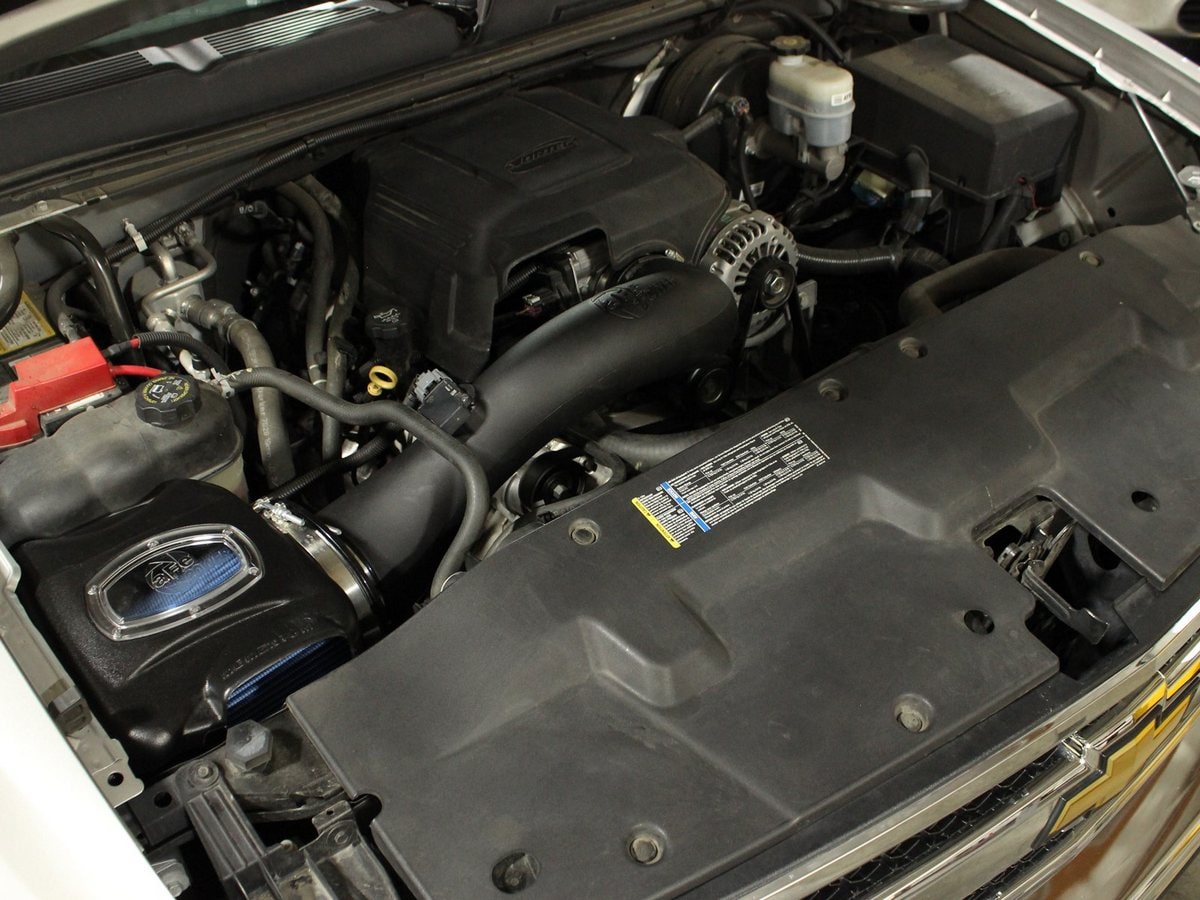 Система холодного впуска Momentum GT, с фильтром Pro 5R для Chevrolet/GMC Silverado/Sierra 2009–2013 V8 (GMT900), AFE Power — фото 6
