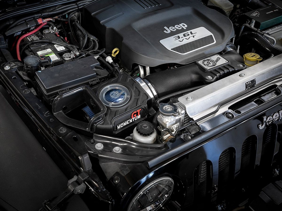 Система холодного впуска Momentum GT, с фильтром Pro 5R для Jeep Wrangler (JK) 2012–2018 V6-3.6L, AFE Power — фото 3