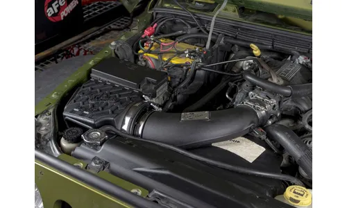 Система холодного впуска Momentum GT, с фильтром Pro 5R для Jeep Wrangler (JK) 2007–2011 V6-3.8L w/ Mechanical Fan, AFE Power — фото 2