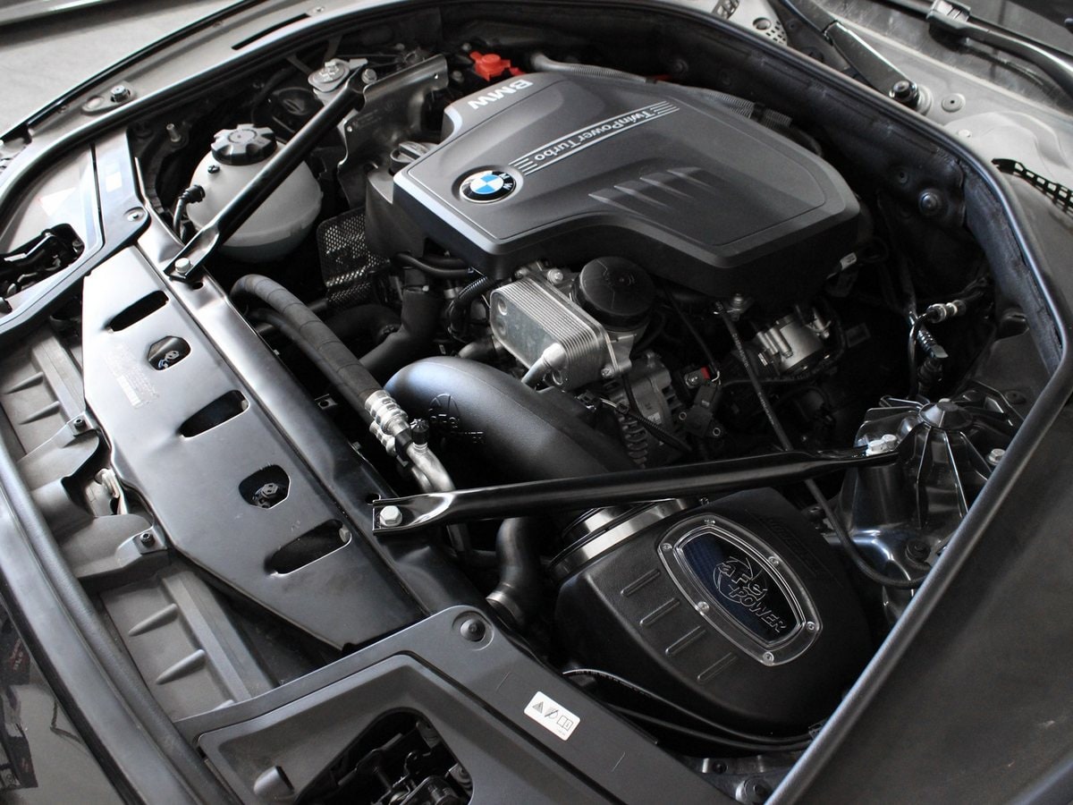 Система холодного впуска Momentum, с фильтром Pro 5R для BMW 528i (F10) 2012–2016 L4-2.0L (t) N20, AFE Power — фото 2