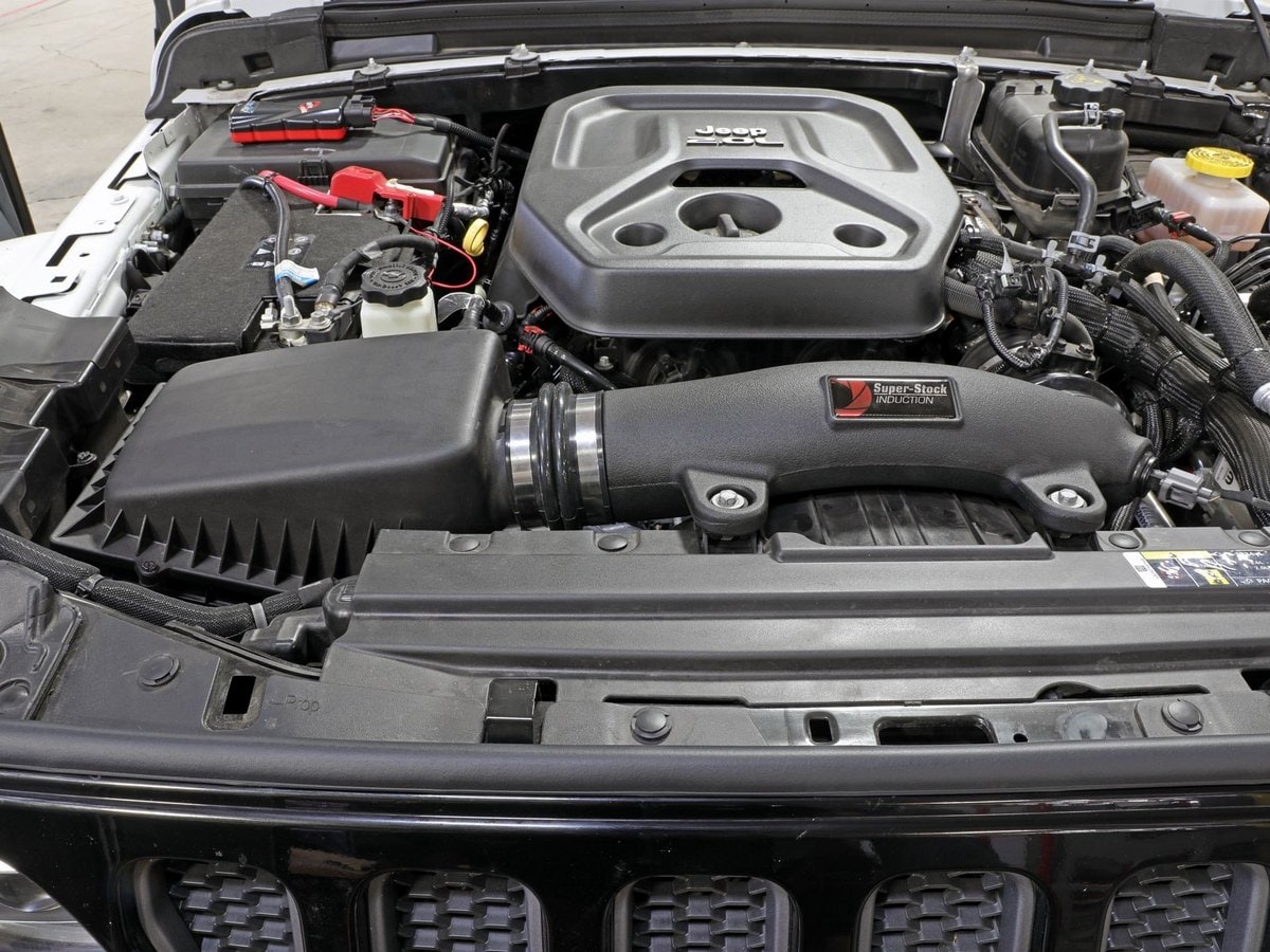 Система впуска Super Stock, с фильтром Pro 5R для Jeep Wrangler (JL) 2018–2023 L4-2.0L (t), AFE Power — фото 3