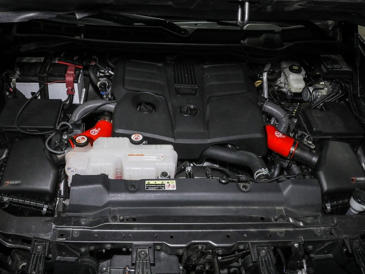 Система впуска Super Stock Red Edition, с фильтрами Pro DRY S для Toyota Tundra 2022–2026 V6-3.4L (tt), AFE Power — фото 3