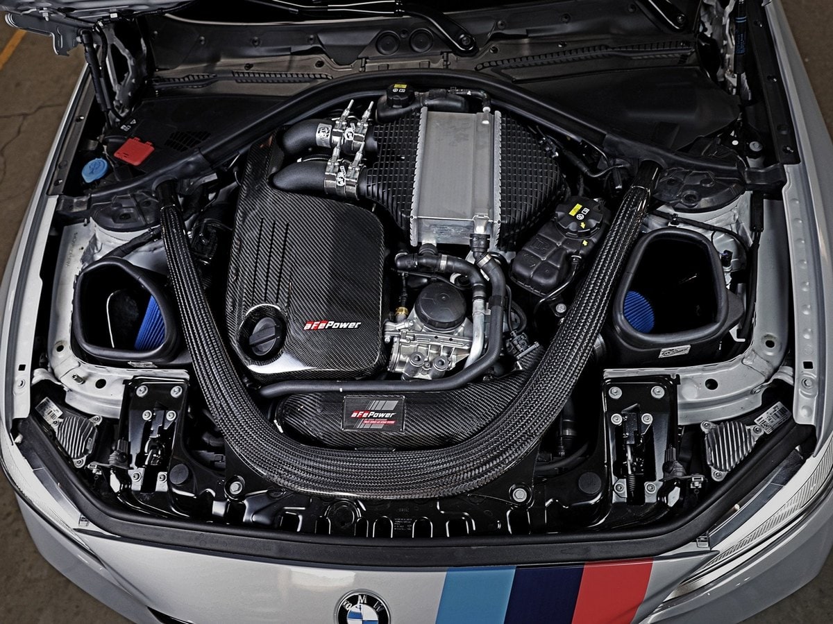 Система холодного впуска Track Series из углепластика, с фильтрами Pro 5R для BMW M2 Competition (F87) 2019–2021/M3/M4 (F80/82/83) 2015–2020 L6-3.0L (tt) S55, AFE Power — фото 3