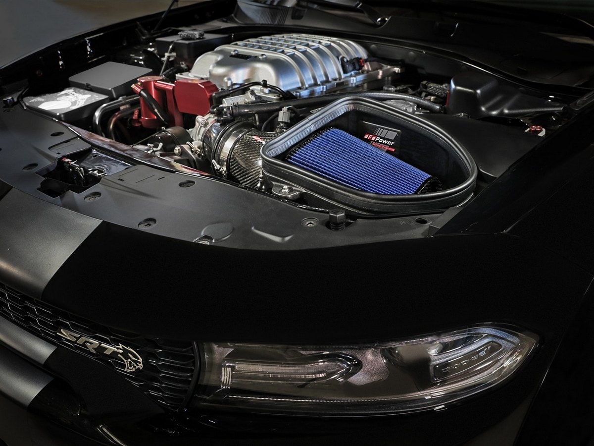 Система холодного впуска Track Series из углепластика, с фильтром Pro 5R для Dodge Charger SRT Hellcat Redeye 2021–2023 V8-6.2L (sc), AFE Power — фото 3
