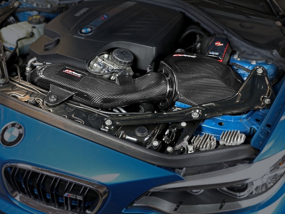 Система холодного впуска Black Series Momentum из углепластика, с фильтром Pro 5R для BMW M2 (F87) 2016–2018 L6-3.0L (t) N55, AFE Power — фото 3