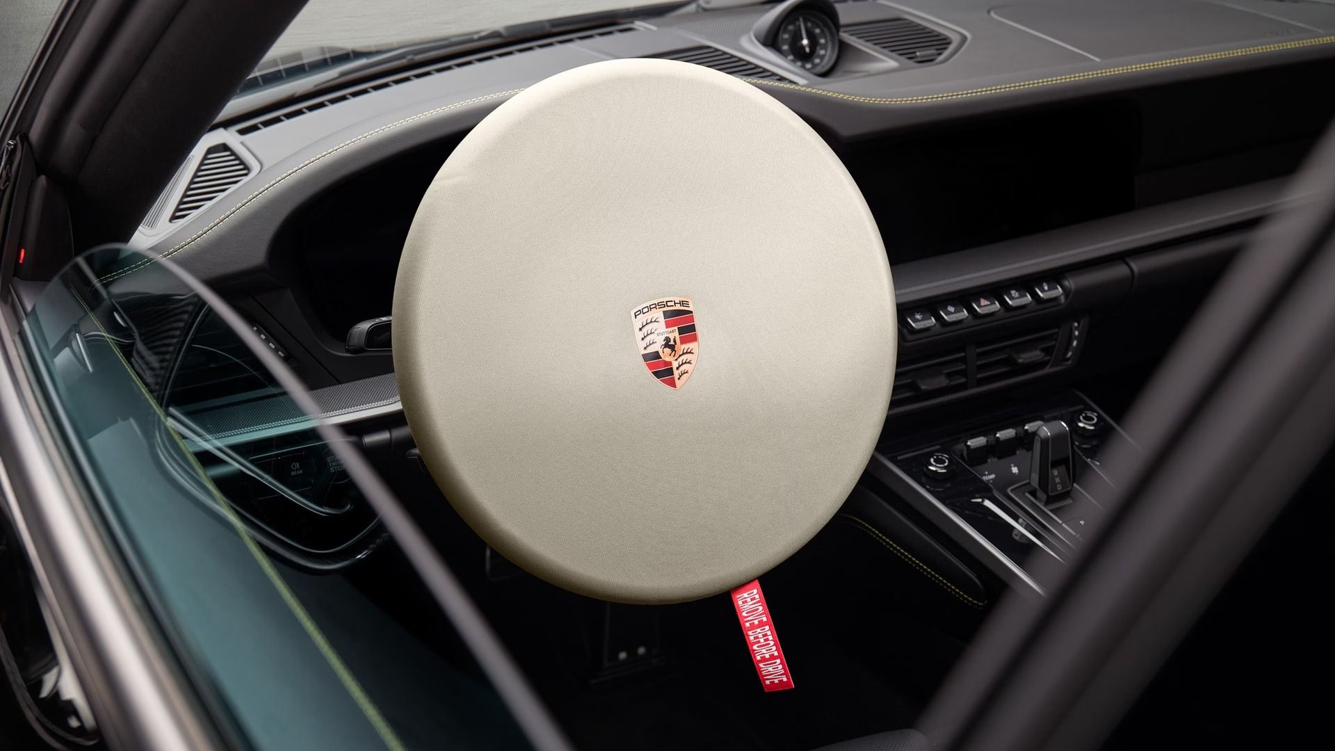 Чехол на руль, в бежевом цвете для Porsche Macan II — фото 6