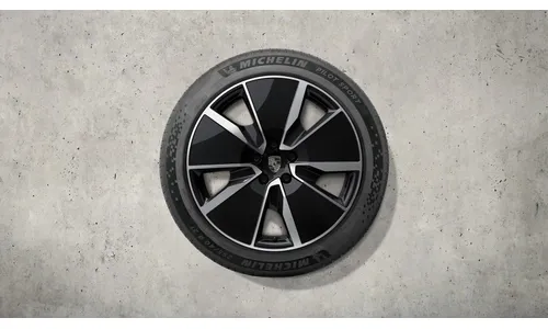 Комплект летних колес комплект колес Macan Turbo, окрашенный в черный (глянцевый), центральные колпачки входят в комплект для Porsche Macan II — фото 1