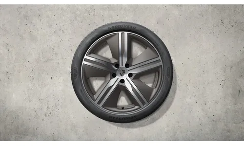 Комплект летних колес комплект колес, окрашенный в цвет Turbonit, Эмблема Porsche на колпачке выполнена в цвете Turbonit для Porsche Macan II — фото 1