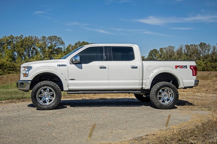 Овальные трубчатые подножки, кабина Crew Cab, чёрные, Rough Country — фото 3