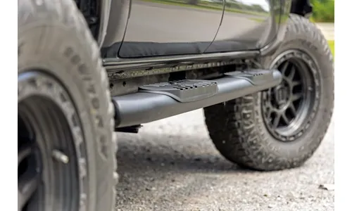 Овальные трубчатые подножки, кабина Double Cab, чёрные, Toyota Tacoma (2005–2023), Rough Country — фото 6