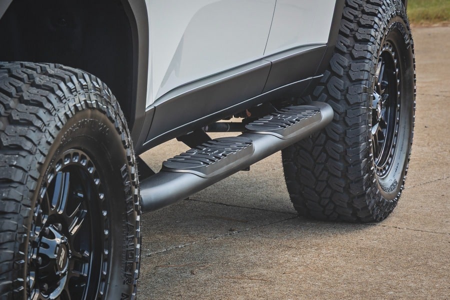 Овальные трубчатые подножки, чёрные, Toyota Land Cruiser (2024–2026), Rough Country — фото 4