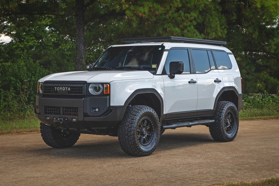 Овальные трубчатые подножки, чёрные, Toyota Land Cruiser (2024–2026), Rough Country — фото 5