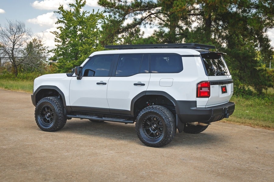 Овальные трубчатые подножки, чёрные, Toyota Land Cruiser (2024–2026), Rough Country — фото 6