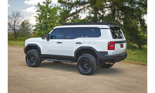 Овальные трубчатые подножки, чёрные, Toyota Land Cruiser (2024–2026), Rough Country — фото 6