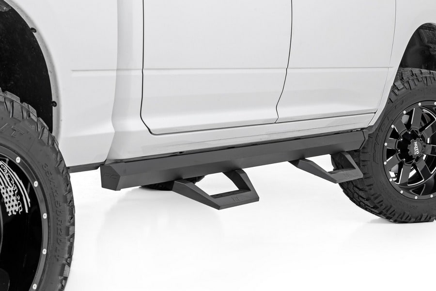 Регулируемые алюминиевые подножки SRX2, кабина Crew Cab, Rough Country — фото 2