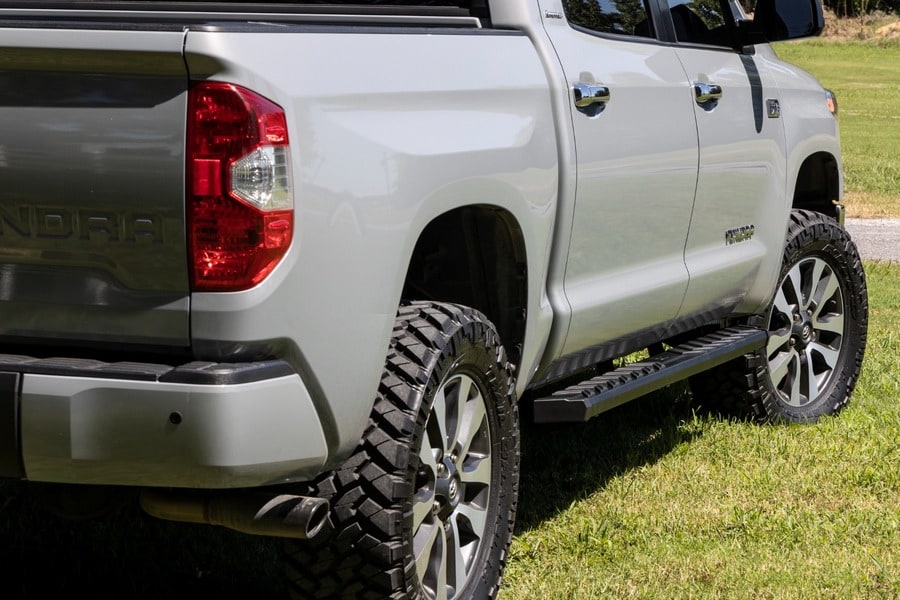 Боковые подножки BA2, кабина Crew Cab, Toyota Tundra (2007–2021), Rough Country — фото 5
