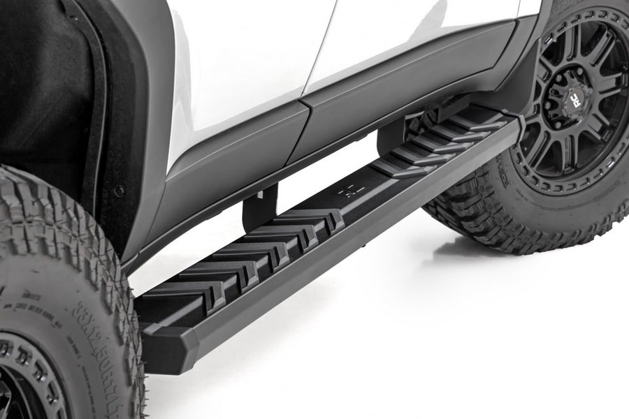 Боковые подножки BA2, Toyota Land Cruiser (2024–2026), Rough Country — фото 4