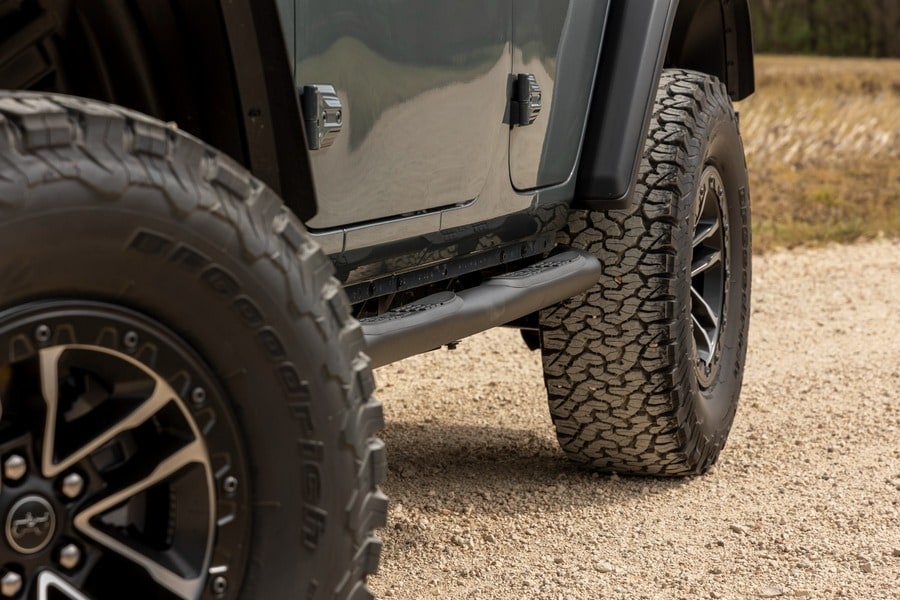 Трубчатые подножки, 4 двери, Jeep Wrangler JL, Rough Country — фото 6