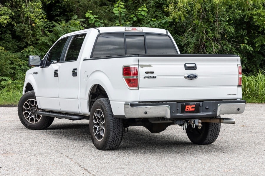 Боковые подножки RPT2, кабина Crew Cab, чёрные, Ford F-150 (2009–2014), Rough Country — фото 4