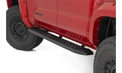 Боковые подножки RPT2, кабина Double Cab, чёрные, Toyota Tacoma IV, Rough Country — фото 1